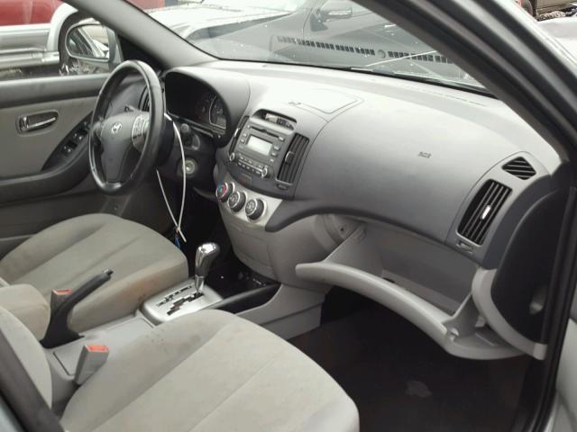 KMHDU4AD7AU016782 - 2010 HYUNDAI ELANTRA BL GRAY photo 5