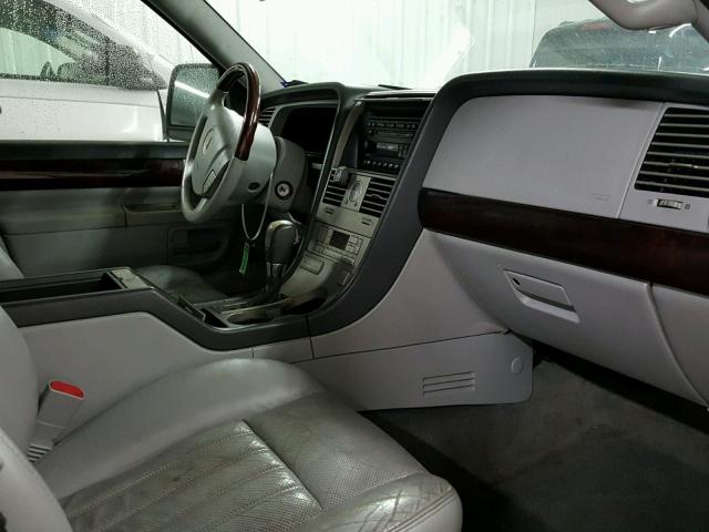 5LMEU88H65ZJ02823 - 2005 LINCOLN AVIATOR MAROON photo 5