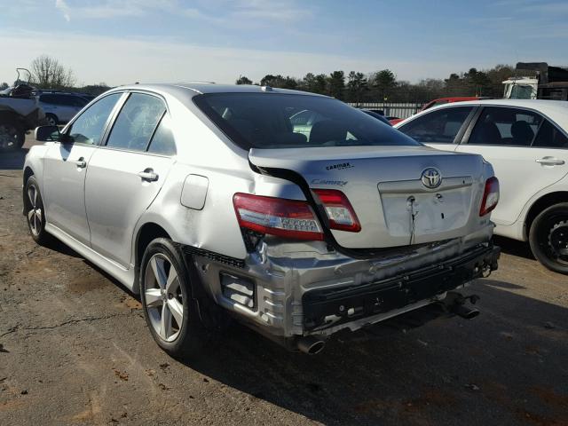 4T1BF3EK2BU763549 - 2011 TOYOTA CAMRY BASE SILVER photo 3