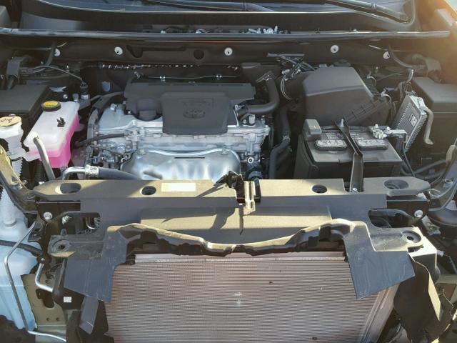 2T3ZFREV2HW372655 - 2017 TOYOTA RAV4 LE Qara foto 7