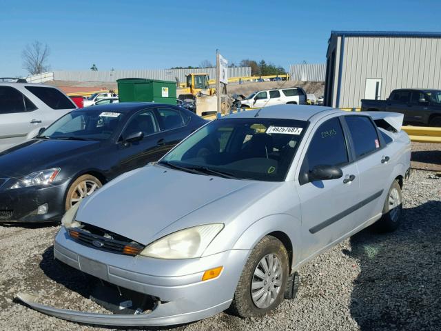 1FAFP33P32W236406 - 2002 FORD FOCUS LX SILVER photo 2