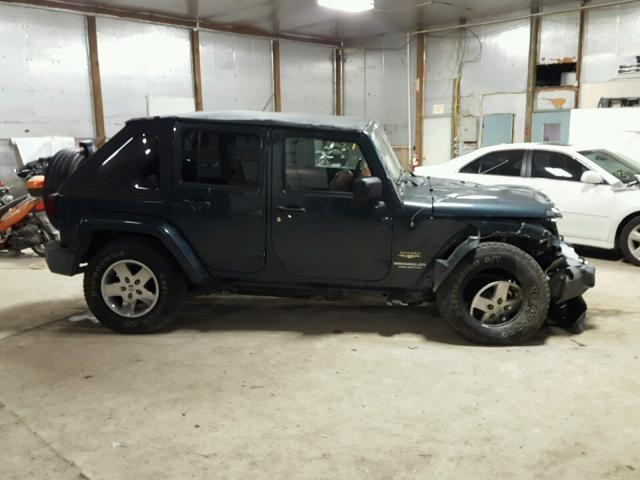 1J4GA59118L553670 - 2008 JEEP WRANGLER U CHARCOAL photo 9