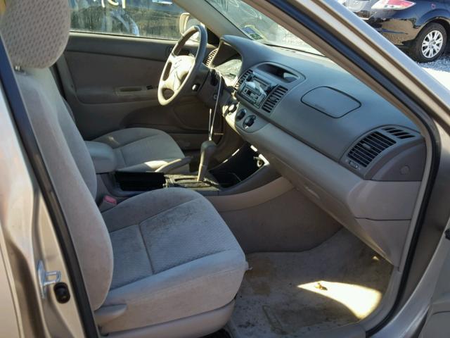 4T1BE32K94U309003 - 2004 TOYOTA CAMRY LE 金色 照片 5