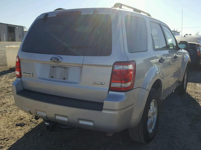 1FMCU93G59KC96743 - 2009 FORD ESCAPE XLT SILVER photo 4