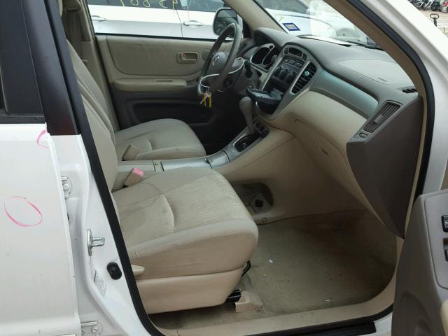 JTEHD21A150033795 - 2005 TOYOTA HIGHLANDER WHITE photo 5