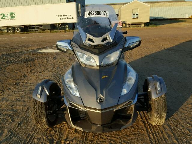 2BXNBDD11EV001964 - 2014 CAN-AM SPYDER ROA GRAY photo 9