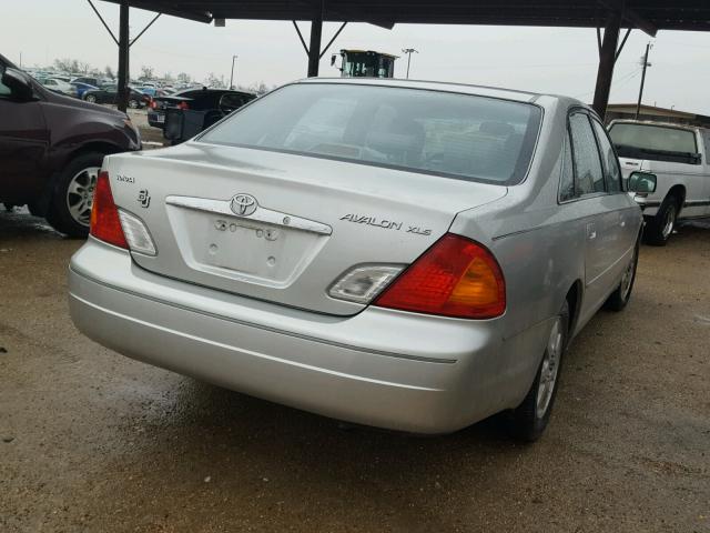 4T1BF28B0YU062037 - 2000 TOYOTA AVALON XL SILVER photo 4