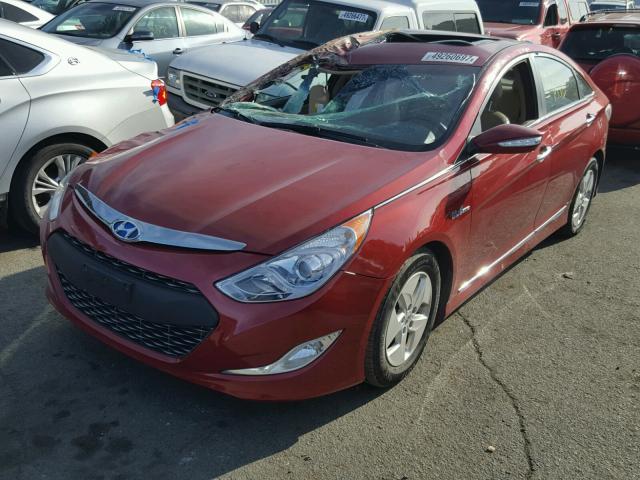 KMHEC4A4XBA000943 - 2011 HYUNDAI SONATA HYB RED photo 2