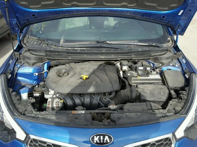 KNAFX4A65E5226560 - 2014 KIA FORTE LX BLUE photo 7