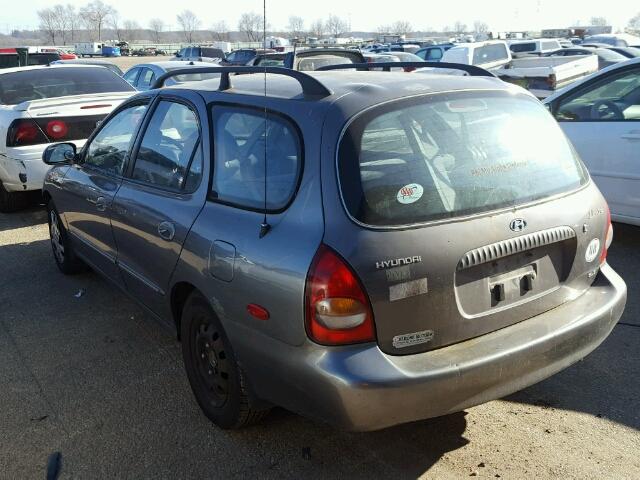 KMHJW35F5YU176432 - 2000 HYUNDAI ELANTRA GL GRAY photo 3