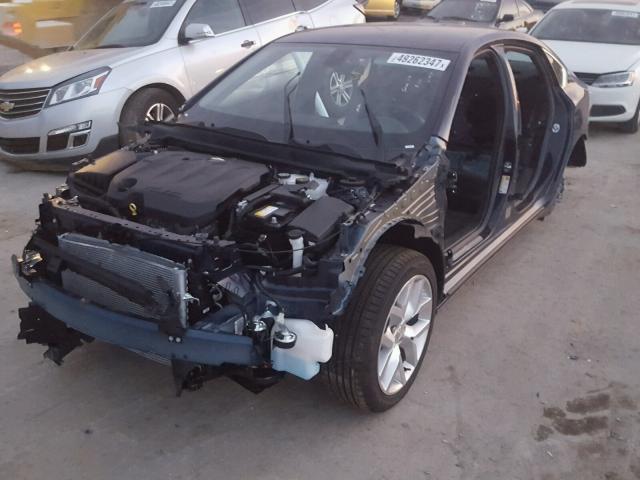 2G1125S31J9120988 - 2018 CHEVROLET IMPALA PRE BLUE photo 2