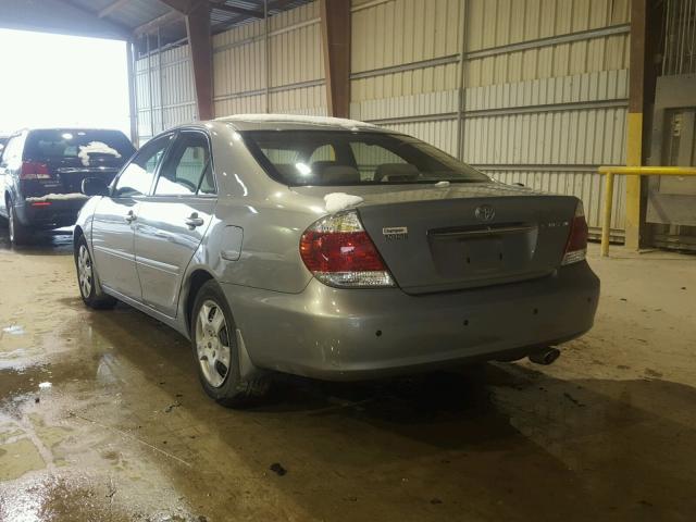 4T1BE32K46U703365 - 2006 TOYOTA CAMRY LE ვერცხლისფერი ფოტო 3