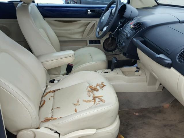 3VWRF31Y46M331159 - 2006 VOLKSWAGEN NEW BEETLE 蓝色 照片 5