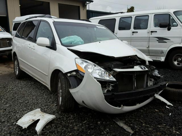 5TDYK4CC5AS305339 - 2010 TOYOTA SIENNA XLE WHITE photo 1