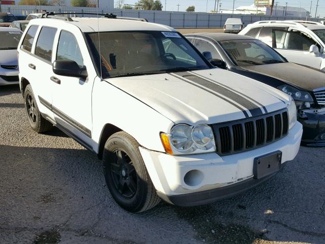 1J4GR48K75C581630 - 2005 JEEP GRAND CHER WHITE photo 1