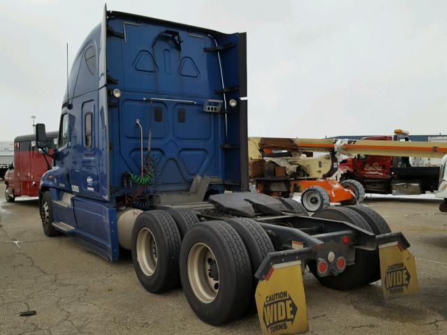 3AKJGLBG5DSBS6791 - 2013 FREIGHTLINER CASCADIA 1 BLUE photo 3