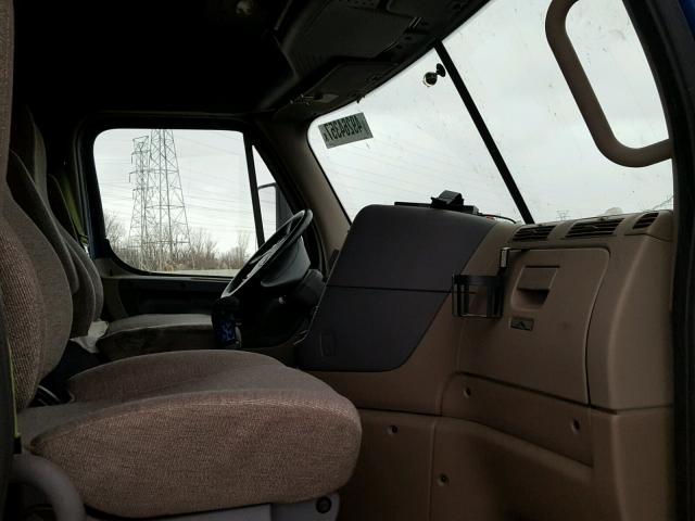 3AKJGLBG5DSBS6791 - 2013 FREIGHTLINER CASCADIA 1 BLUE photo 5