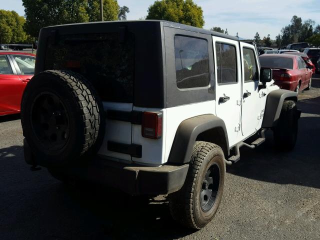 1J4BA3H18BL617131 - 2011 JEEP WRANGLER U WHITE photo 4