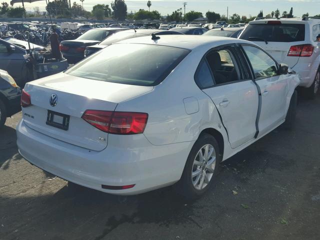 3VWD17AJ9FM262536 - 2015 VOLKSWAGEN JETTA SE WHITE photo 4