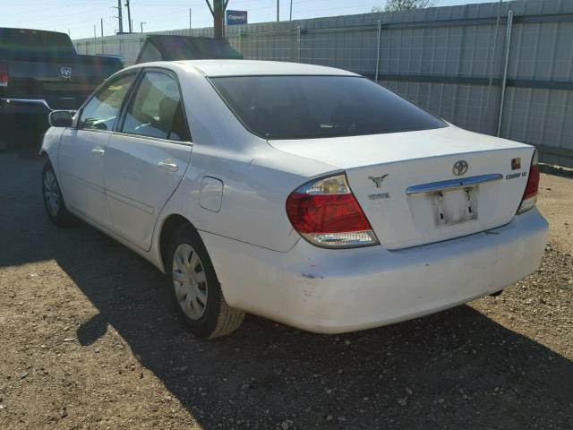 4T1BE32K35U637762 - 2005 TOYOTA CAMRY LE WHITE photo 3