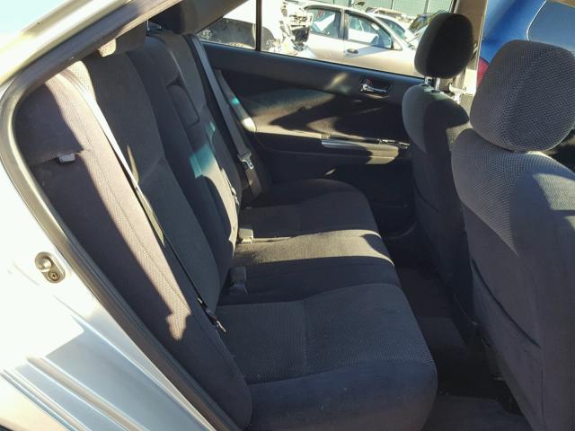 JTDBE32K420045505 - 2002 TOYOTA CAMRY LE 银色 照片 6