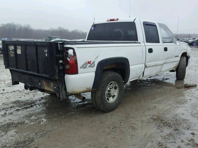 1GCGK13U13F129895 - 2003 CHEVROLET SILVERADO WHITE photo 4