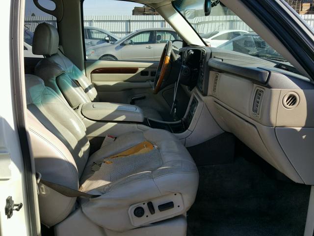 1GYEC63T02R192034 - 2002 CADILLAC ESCALADE L CREAM photo 5