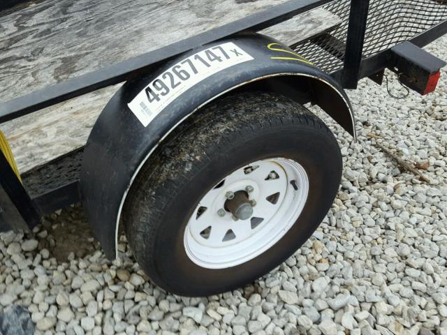 4G7US081X7T000601 - 2007 UTILITY UTILITY SILVER photo 8