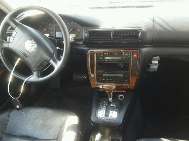 WVWLH63B01E005953 - 2001 VOLKSWAGEN PASSAT GLX 蓝色 照片 9