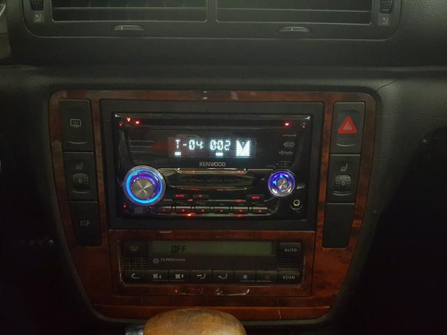 WVWRH63B33P033022 - 2003 VOLKSWAGEN PASSAT GLX GRAY photo 9