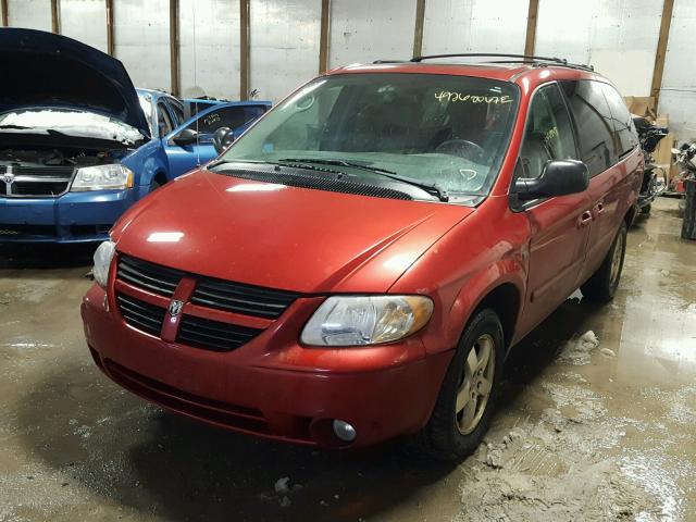 2D4GP44L26R699767 - 2006 DODGE GRAND CARA RED photo 2