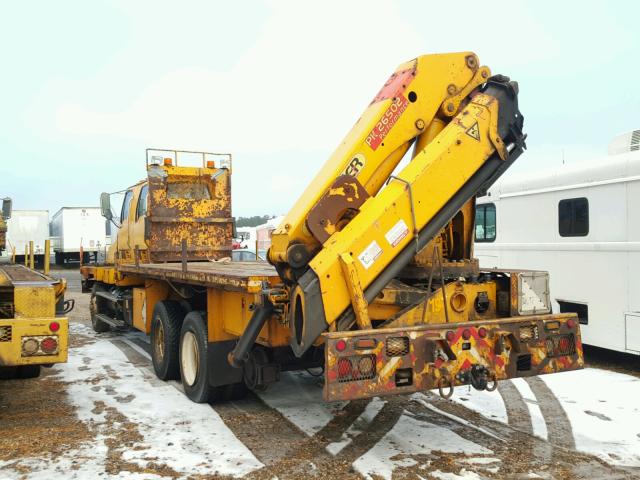 2FZHAZAS14AM56557 - 2004 STERLING TRUCK LT 9500 YELLOW photo 3