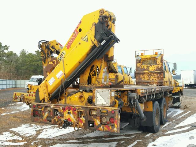 2FZHAZAS14AM56557 - 2004 STERLING TRUCK LT 9500 YELLOW photo 4