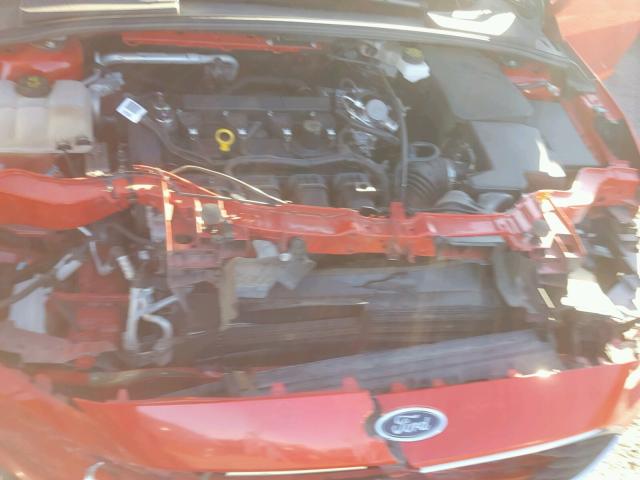 1FADP3K25HL216598 - 2017 FORD FOCUS SE RED photo 7