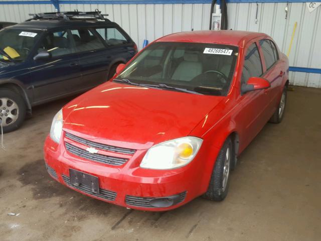 1G1AL52F057535251 - 2005 CHEVROLET COBALT LS RED photo 2