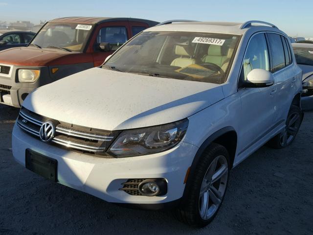 WVGAV7AX7FW608805 - 2015 VOLKSWAGEN TIGUAN S WHITE photo 2