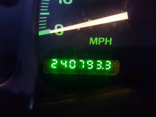 5LMRU27A7YLJ04820 - 2000 LINCOLN NAVIGATOR Biały zdjęcie 8