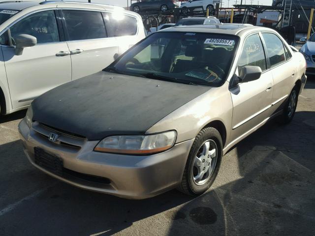 JHMCG5651YC037348 - 2000 HONDA ACCORD EX GOLD photo 2