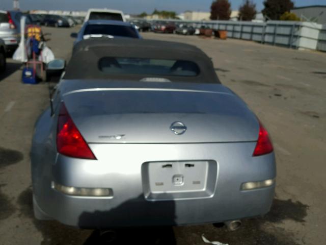 JN1AZ36D35M700233 - 2005 NISSAN 350Z ROADS SILVER photo 6