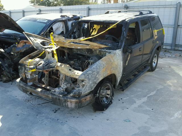 1FMZU62E2YZA30174 - 2000 FORD EXPLORER X BURN photo 2