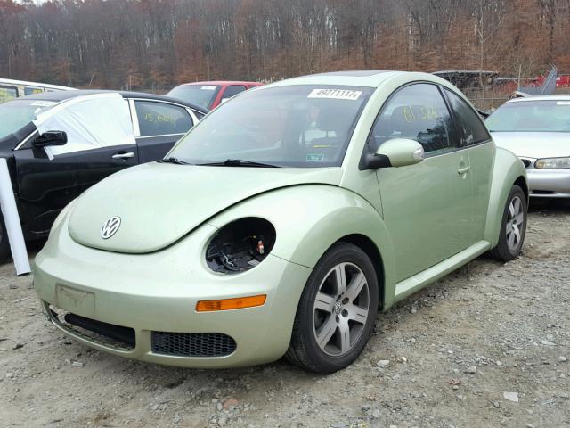 3VWRW31C16M406209 - 2006 VOLKSWAGEN NEW BEETLE GREEN photo 2