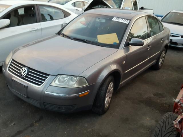 WVWPD63B43P184342 - 2003 VOLKSWAGEN PASSAT GLS CHARCOAL photo 2