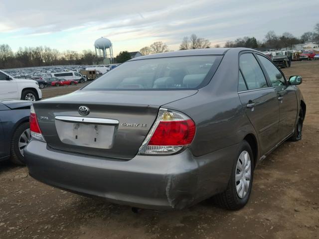 4T1BE32KX5U505775 - 2005 TOYOTA CAMRY LE GRAY photo 4