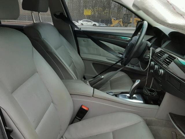 WBANV93508CW56533 - 2008 BMW 535 XI Plata foto 5