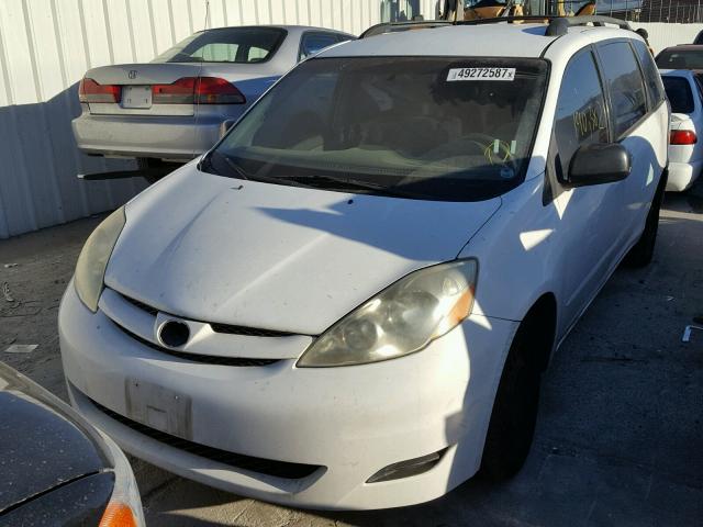 5TDZA23C06S534515 - 2006 TOYOTA SIENNA CE WHITE photo 2