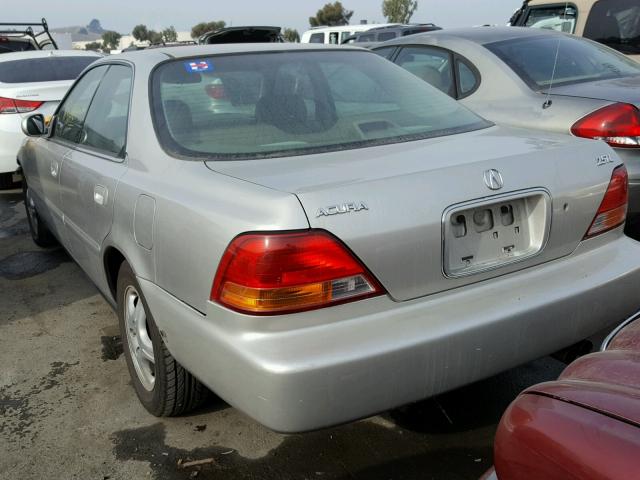 JH4UA2655TC024700 - 1996 ACURA 2.5TL SILVER photo 3