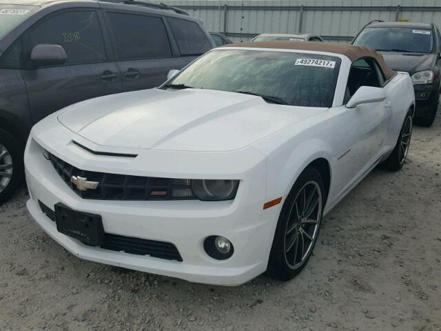 2G1FK3DJ6C9103810 - 2012 CHEVROLET CAMARO 2SS WHITE photo 2