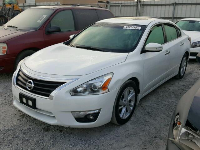 1N4AL3AP6EC146777 - 2014 NISSAN ALTIMA 2.5 WHITE photo 2