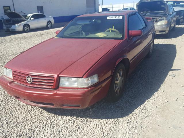 1G6ET1296XU608772 - 1999 CADILLAC ELDORADO T RED photo 2