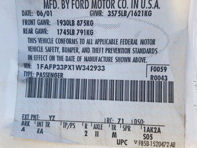 1FAFP33PX1W342933 - 2001 FORD FOCUS LX WHITE photo 10